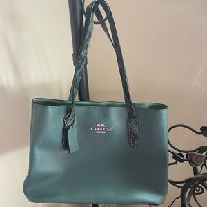 NWOT COACH AVENUE CARRYALL IN DARK TURQUOISE WITH SNAKE SKIN TRIM #91101
